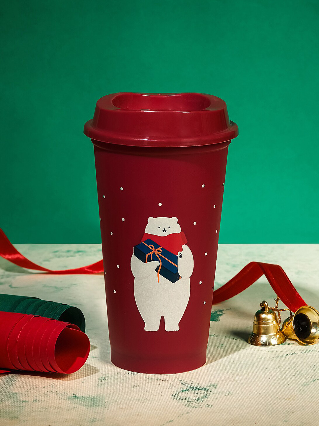 

Starbucks Holiday Red & White 2 Pieces Printed Matte Mug With Straw & Lid 473 ml