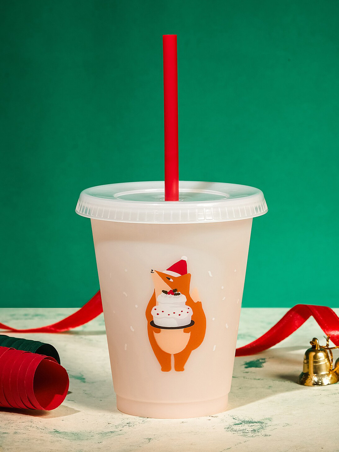 

Starbucks Holiday Collection White 2Pcs Fox Color changing Cold Mug With Straw & Lid 473ml