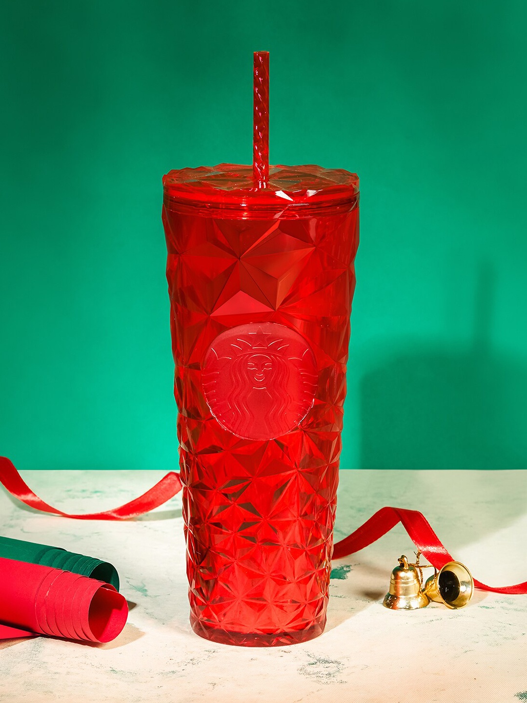 

Starbucks Holiday Red 2 Pieces Textured Glossy Mug With Swirl Straw & Lid 710 ml