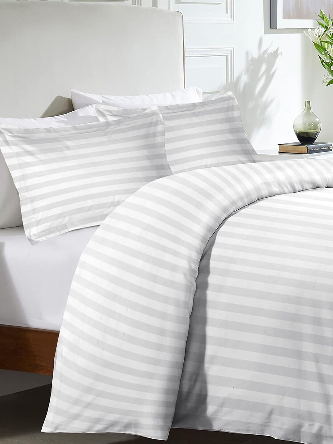 

LINENWALAS Happy Sleeping White Striped Mild Winter 210 GSM Double Bed Duvet With Cover