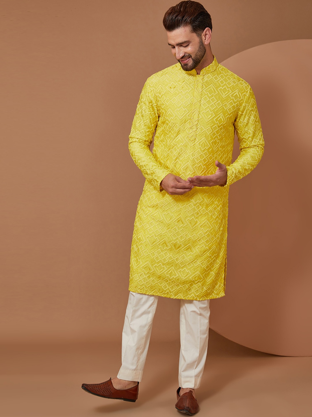 

KASBAH CLOTHING NISHCHAIY SAJDEH Geometric Embroidered Thread Work Straight Kurta, Yellow