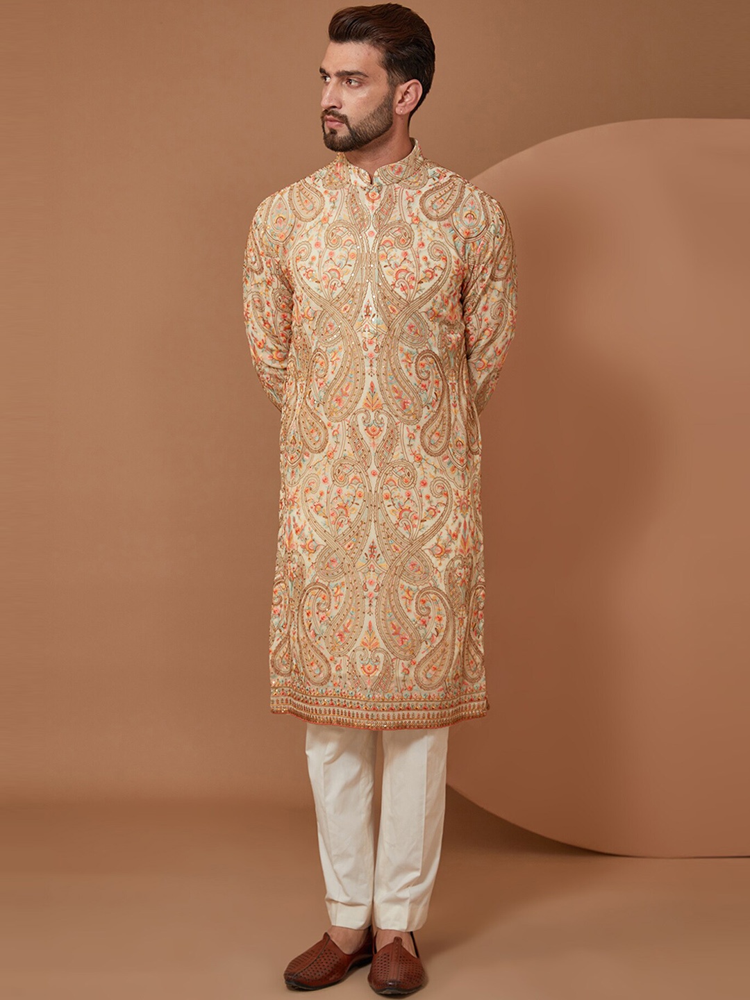 

KASBAH CLOTHING NISHCHAIY SAJDEH Paisley Embroidered Sequins Straight Kurta, Cream