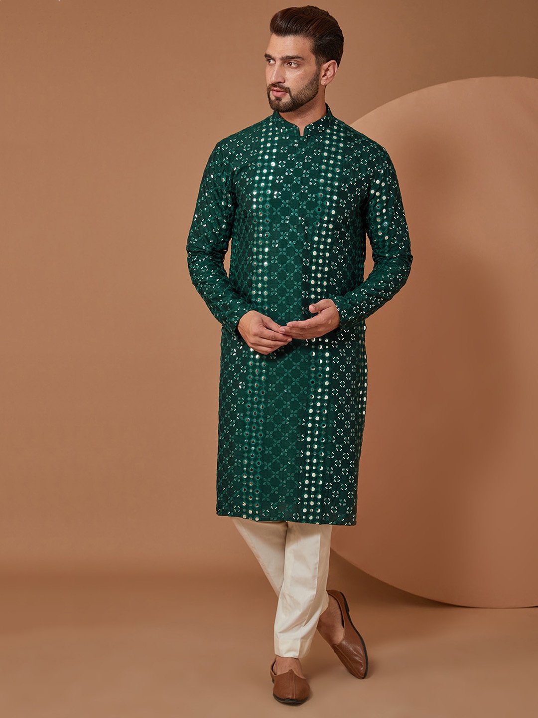 

KASBAH CLOTHING NISHCHAIY SAJDEH Geometric Embroidered Mirror Work Straight Kurta, Green