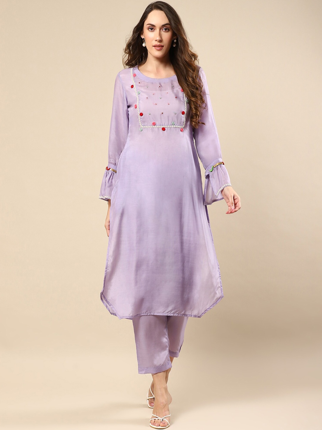 

NH KAPDEWALA Floral Yoke Design Regular Kurta with Trousers, Purple