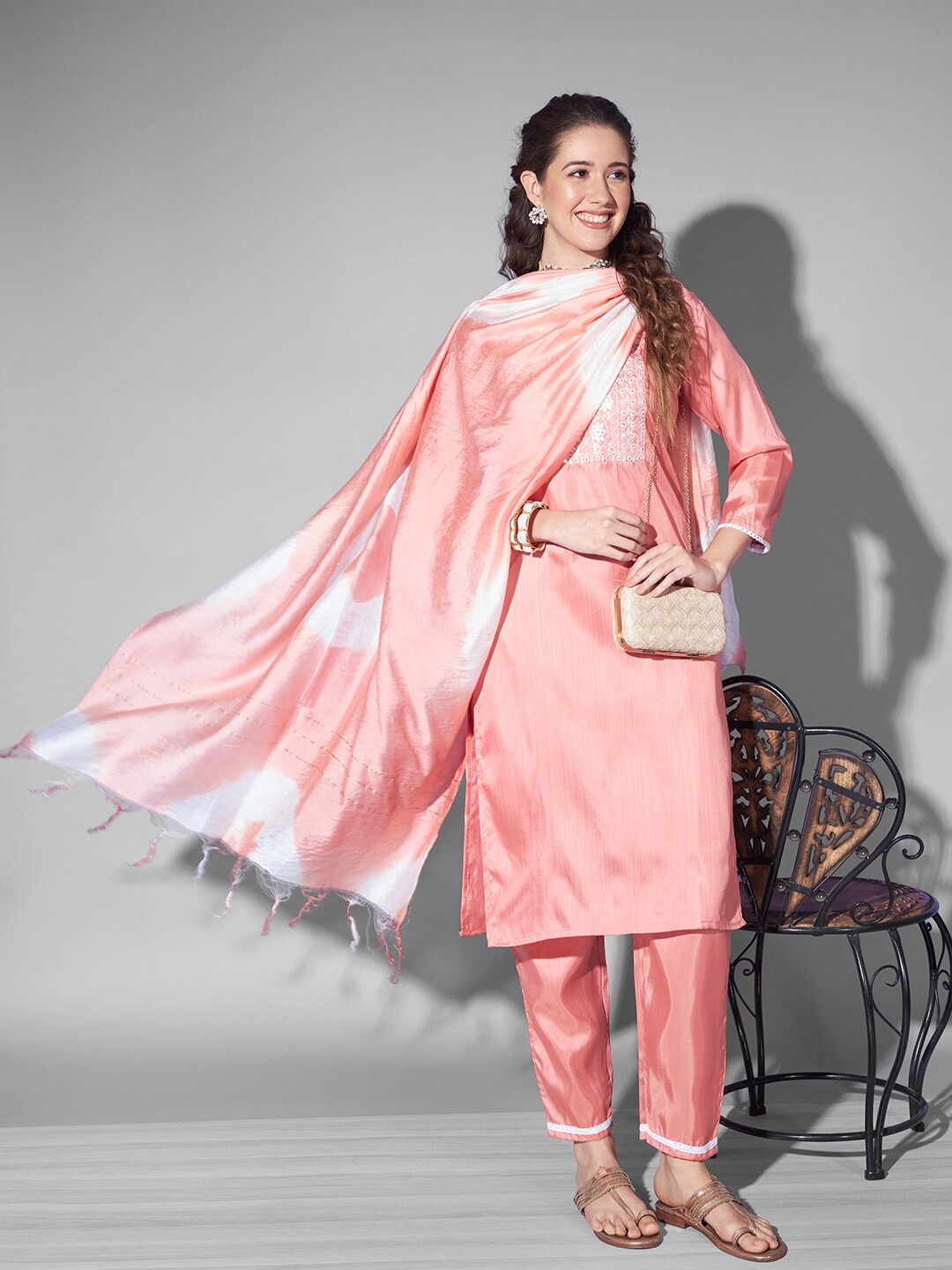 

Anouk Peach-Coloured Ethnic Motifs Yoke Design Thread Work Pure Silk Straight Kurta Set