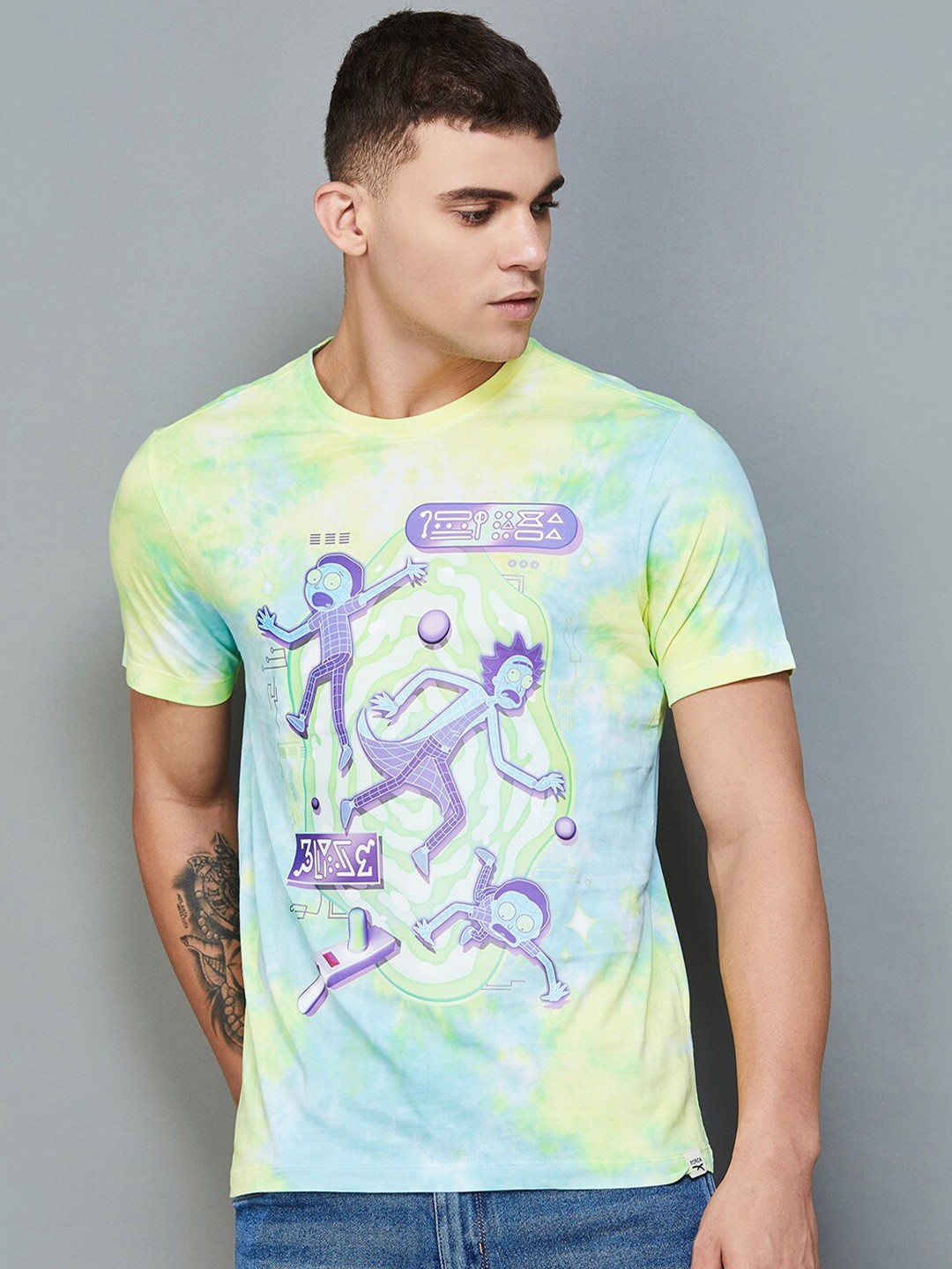

Forca by Lifestyle Ricky Morty Printed Cotton Slim Fit T-shirt, Green