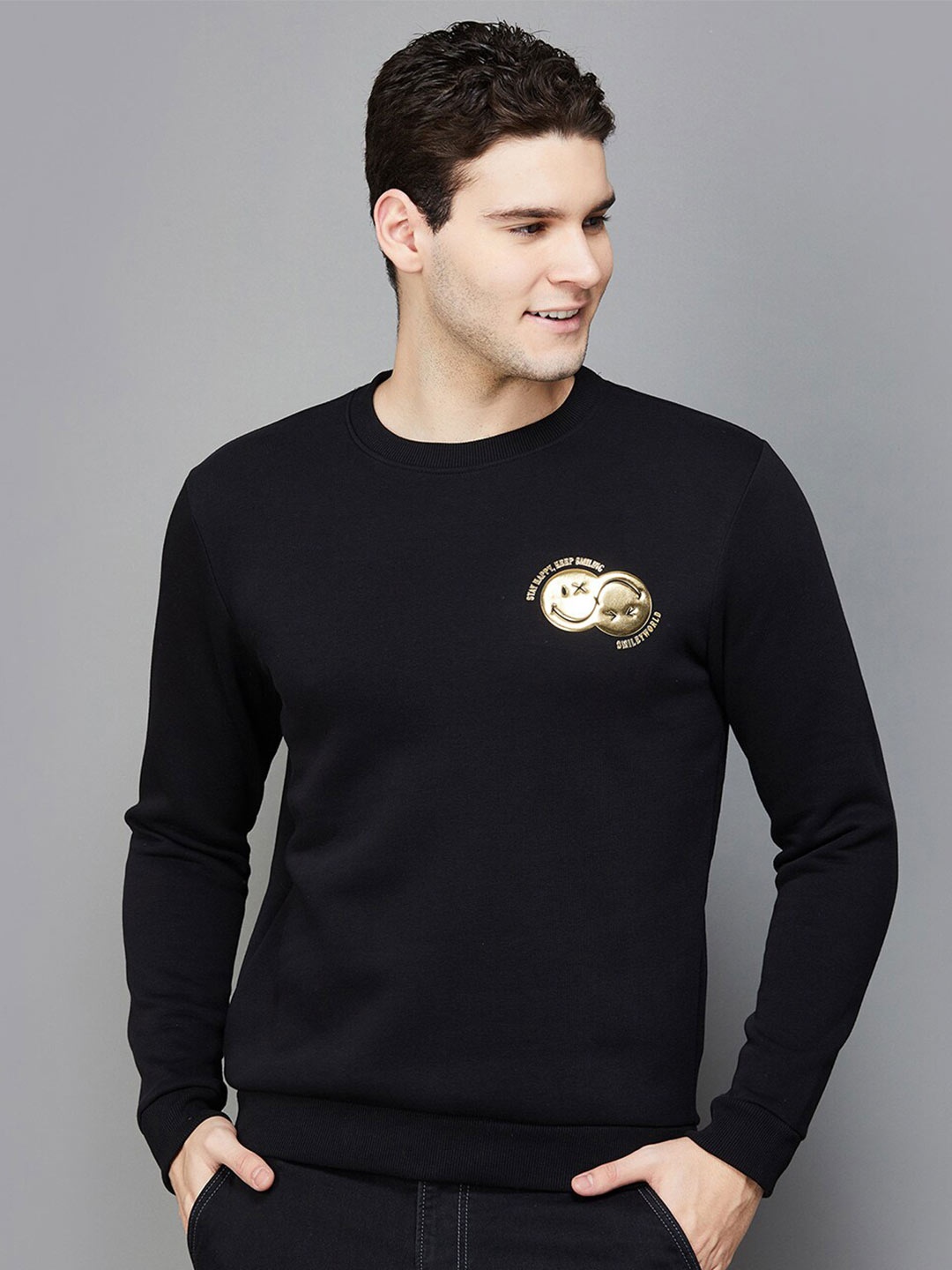

SmileyWorld Round Neck Long Sleeves Cotton Pullover, Black