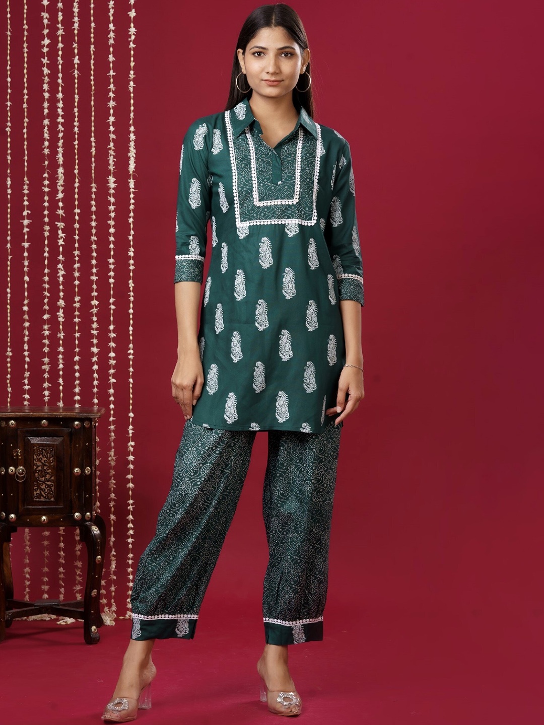 

mokshi Ethnic Motifs Printed Shirt Collar Kurta with Palazzo, Green