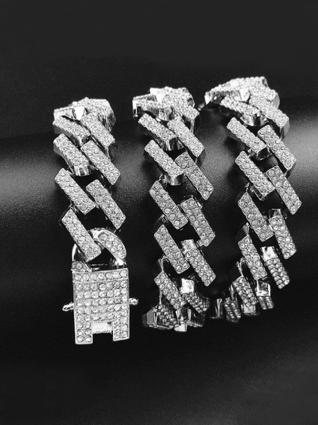 

Designs & You Silver-Plated American Diamond Studded Stainless Steel Necklace
