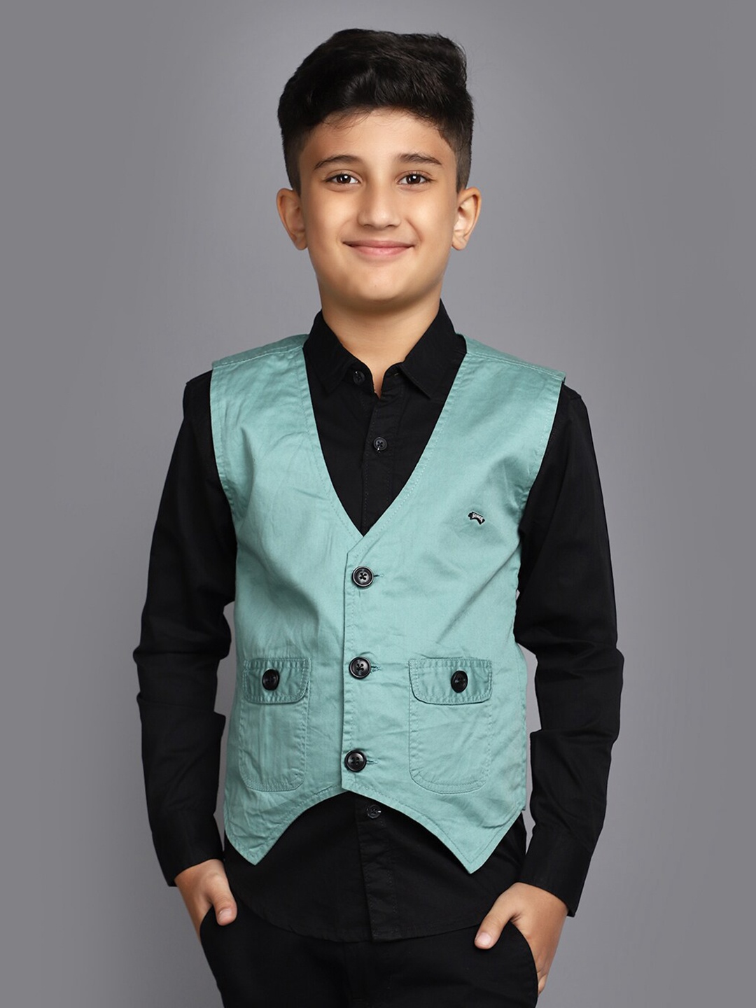 

V-Mart Boys Spread Collar Regular Fit Opaque Casual Shirt, Black