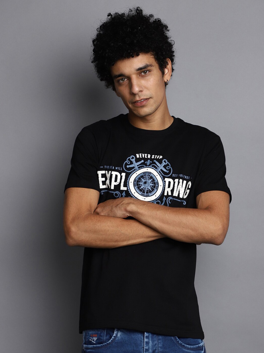 

V-Mart Typographic Printed Slim Fit Cotton T-shirt, Black