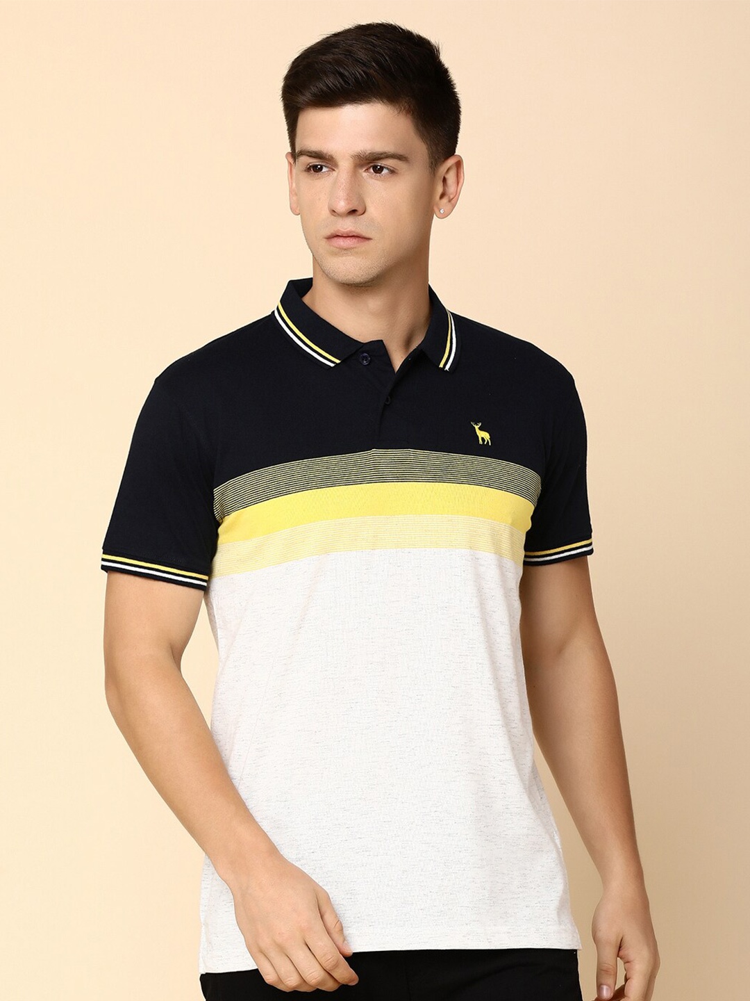 

V-Mart Colourblocked Polo Collar T-shirt, White
