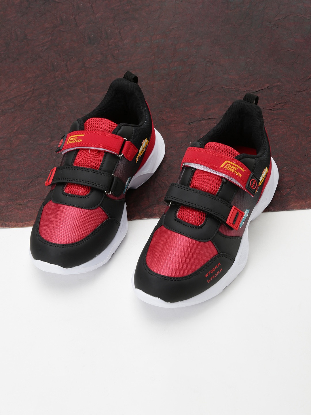 

Fame Forever by Lifestyle Boys Printed Velcro Sneakers, Black