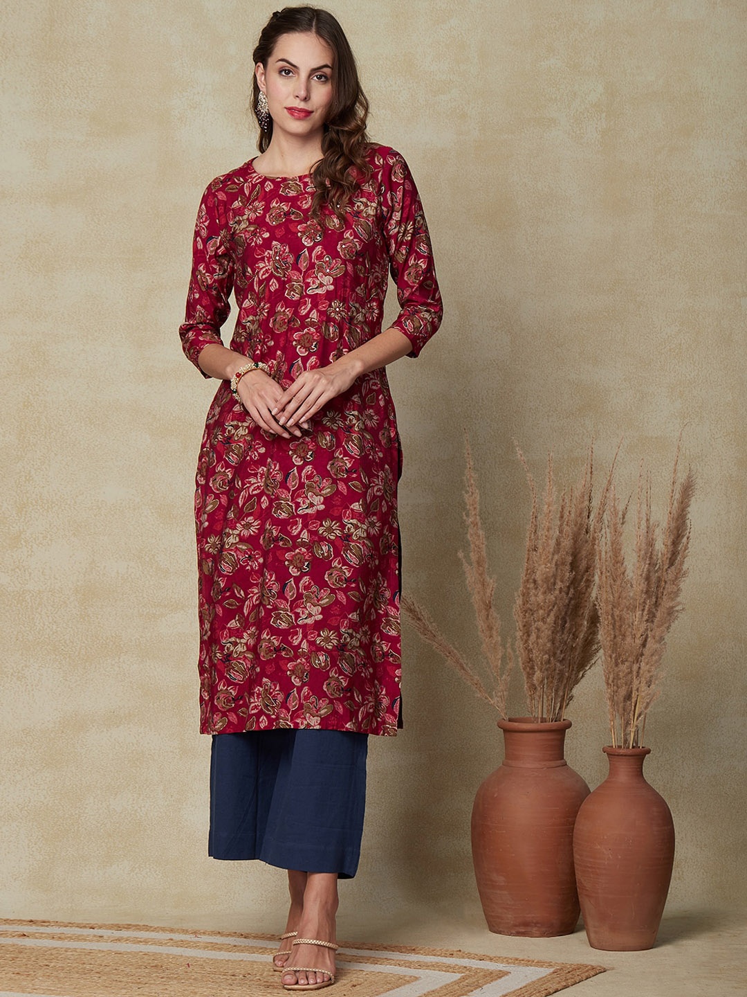 

FASHOR Floral Printed Sequinned Straight Kurta, Red