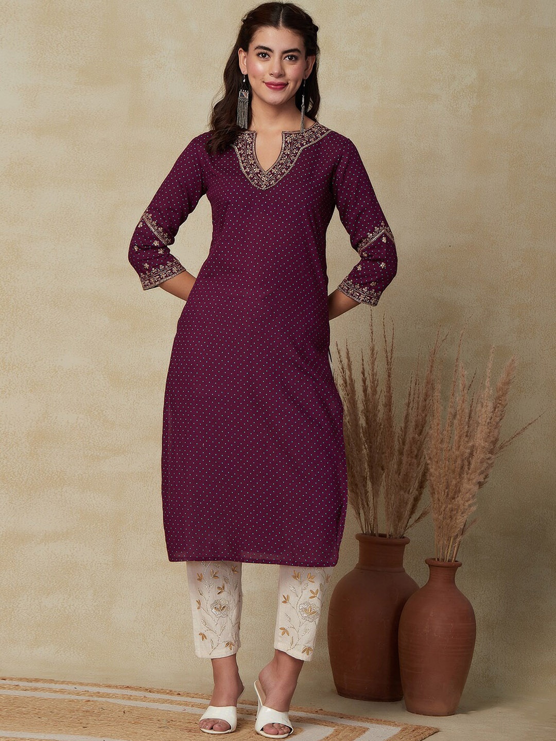 

FASHOR Polka Dots Foil Printed Thread Work Mandarin Collar Kurta, Purple
