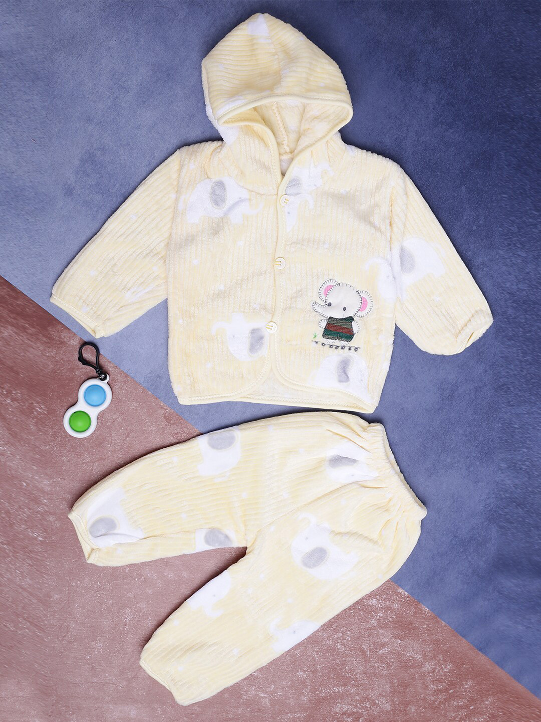 

V-Mart Infant Kids Graphic Embroidered Pure Cotton Hooded Sweatshirt With Pyjamas, Yellow