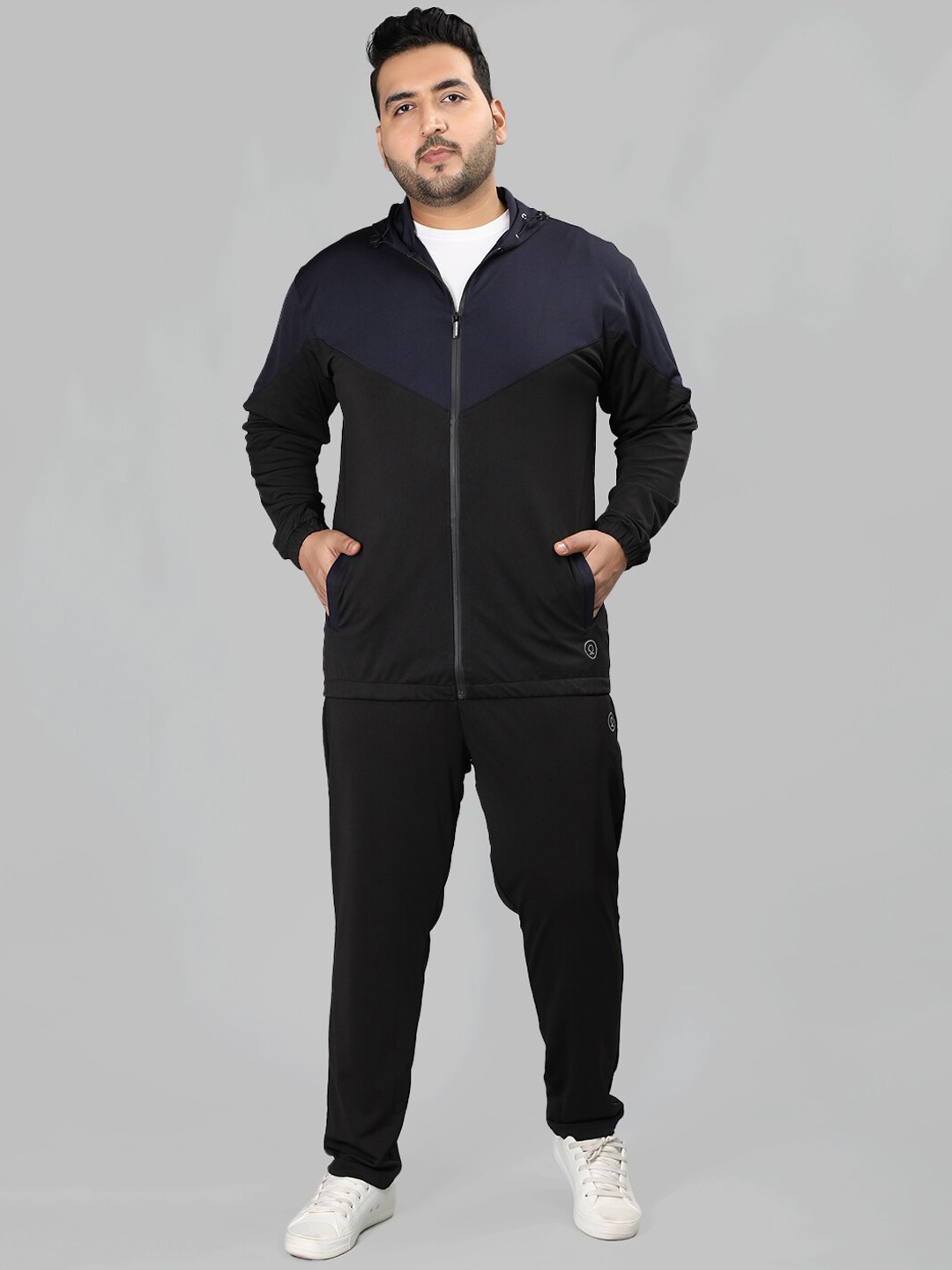 

CHKOKKO Sports Hooded Jacket And Track Pant Set, Navy blue