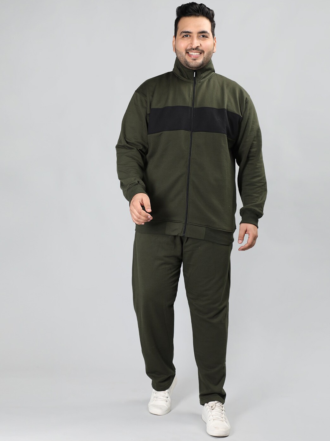 

CHKOKKO Stand Colar Jacket And Track Pant Set, Olive