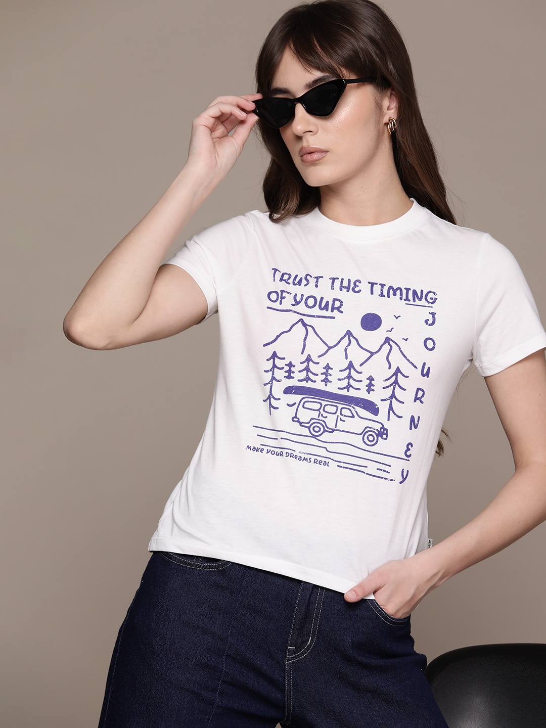 

The Roadster Lifestyle Co. Typography Printed T-shirt, White