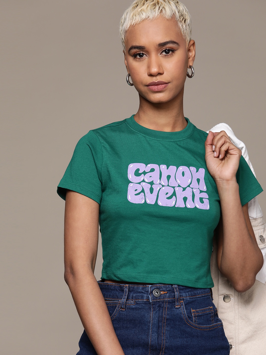 

The Roadster Lifestyle Co. Women Typography Printed Slim Fit Crop T-shirt, Green