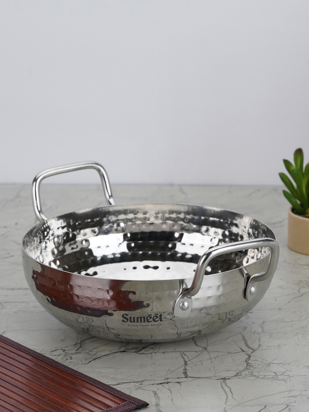 

Sumeet Grey Dishwasher Safe Stainless Steel Kadhai Cookware 2.2 L, Silver