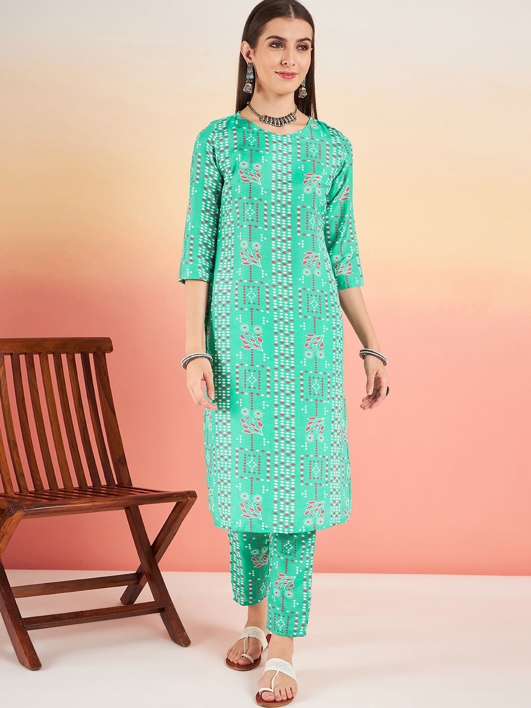 

Sangria Geometric Printed Round Neck Kurta With Trousers, Sea green