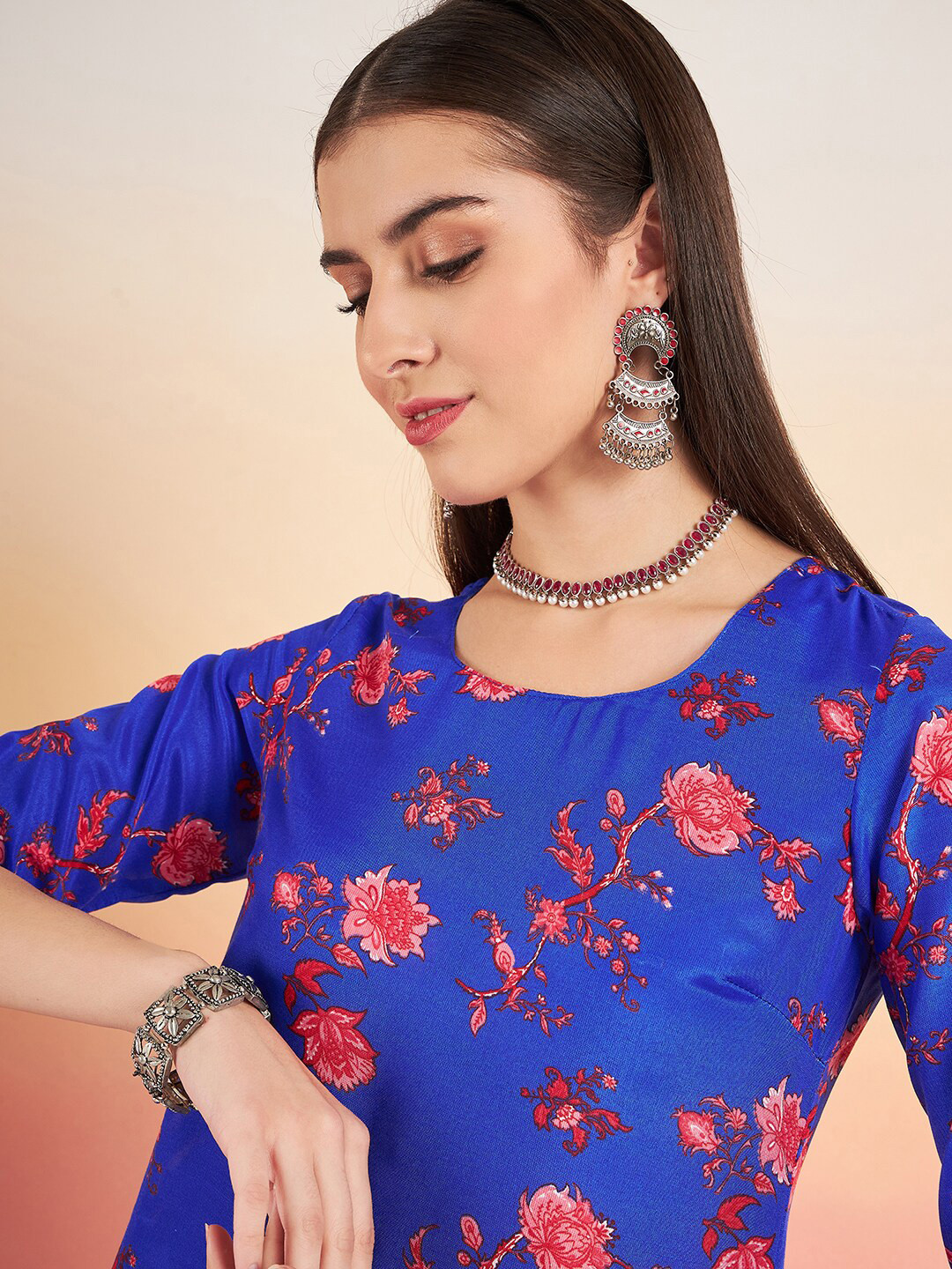 

Sangria Blue Floral Printed Straight Kurta With Trouser