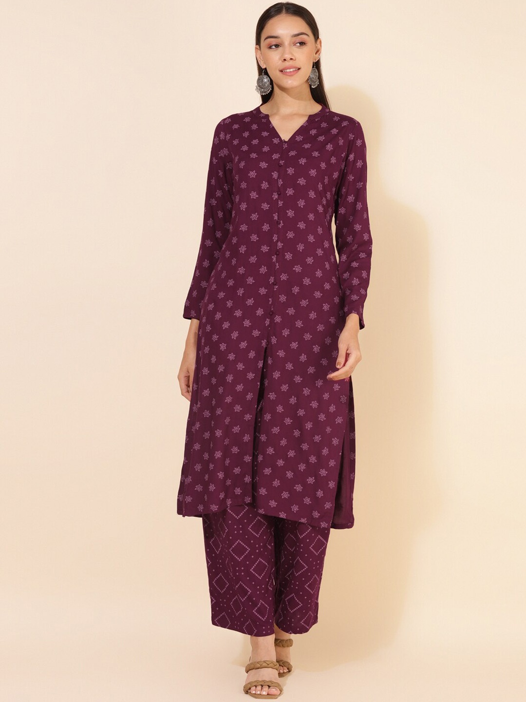 

Janasya Floral Printed Regular Kurta With Palazzos, Purple