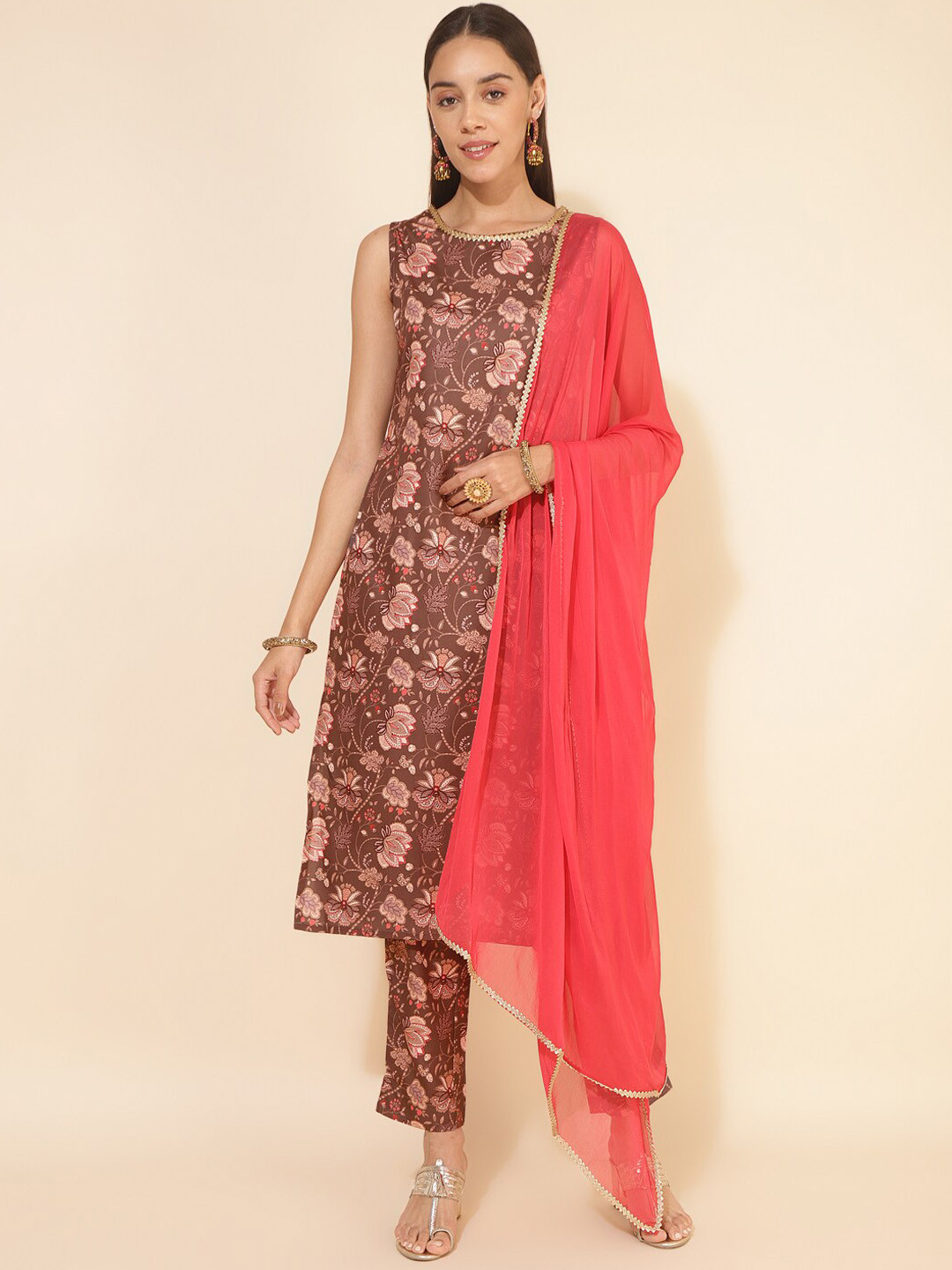 

Janasya Floral Printed Regular Gotta Patti Kurta With Trousers & Dupatta, Brown