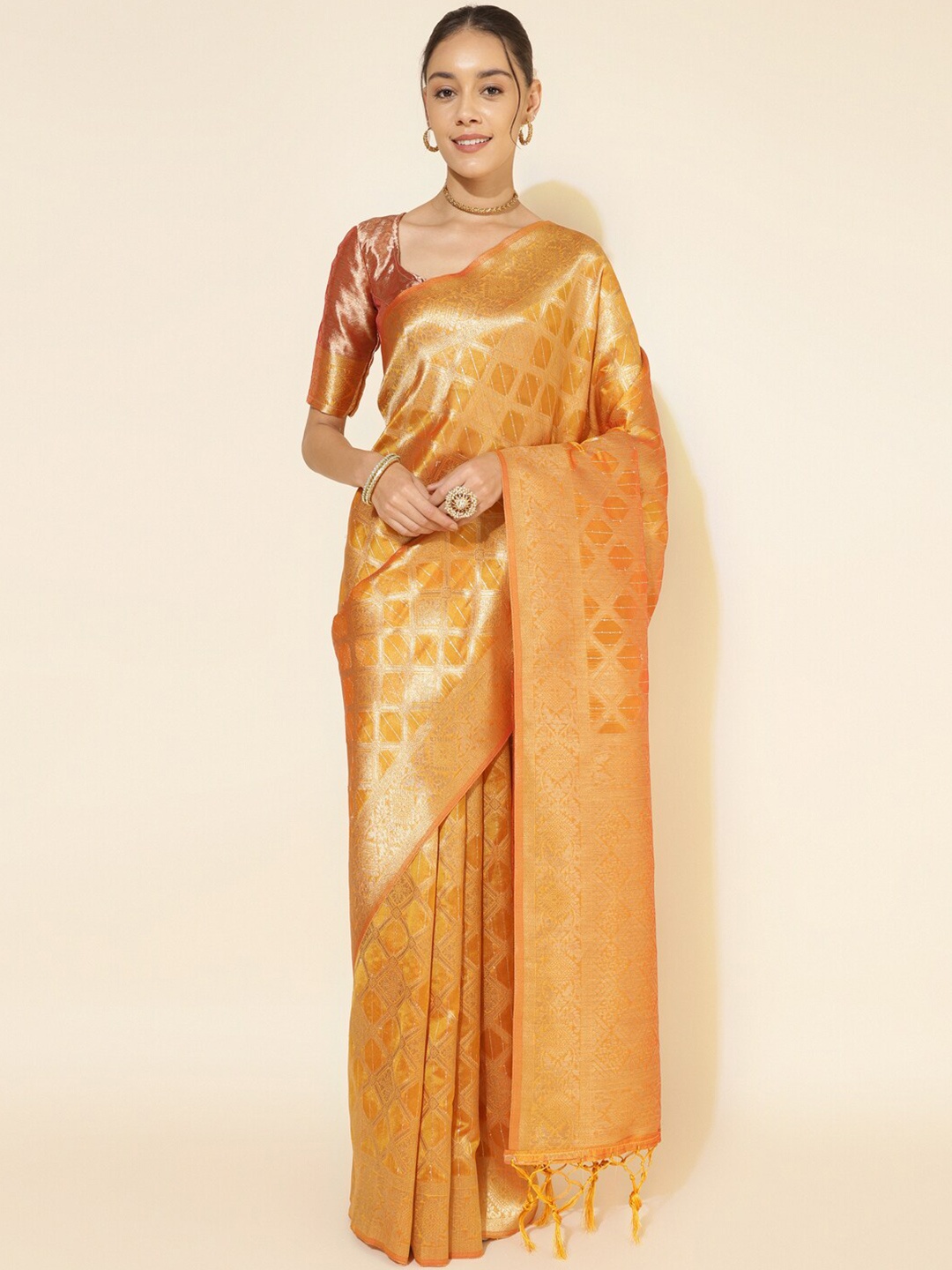 

Janasya Yellow & Gold-Toned Ethnic Motifs Woven Design Zari Organza Kanjeevaram Saree