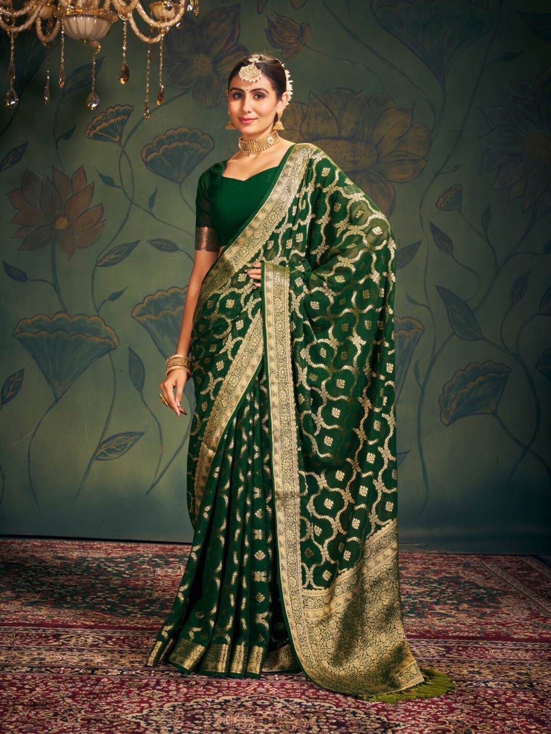 

FLOURIOUS Ethnic Motifs Woven Design Zari Pure Georgette Banarasi Saree, Green