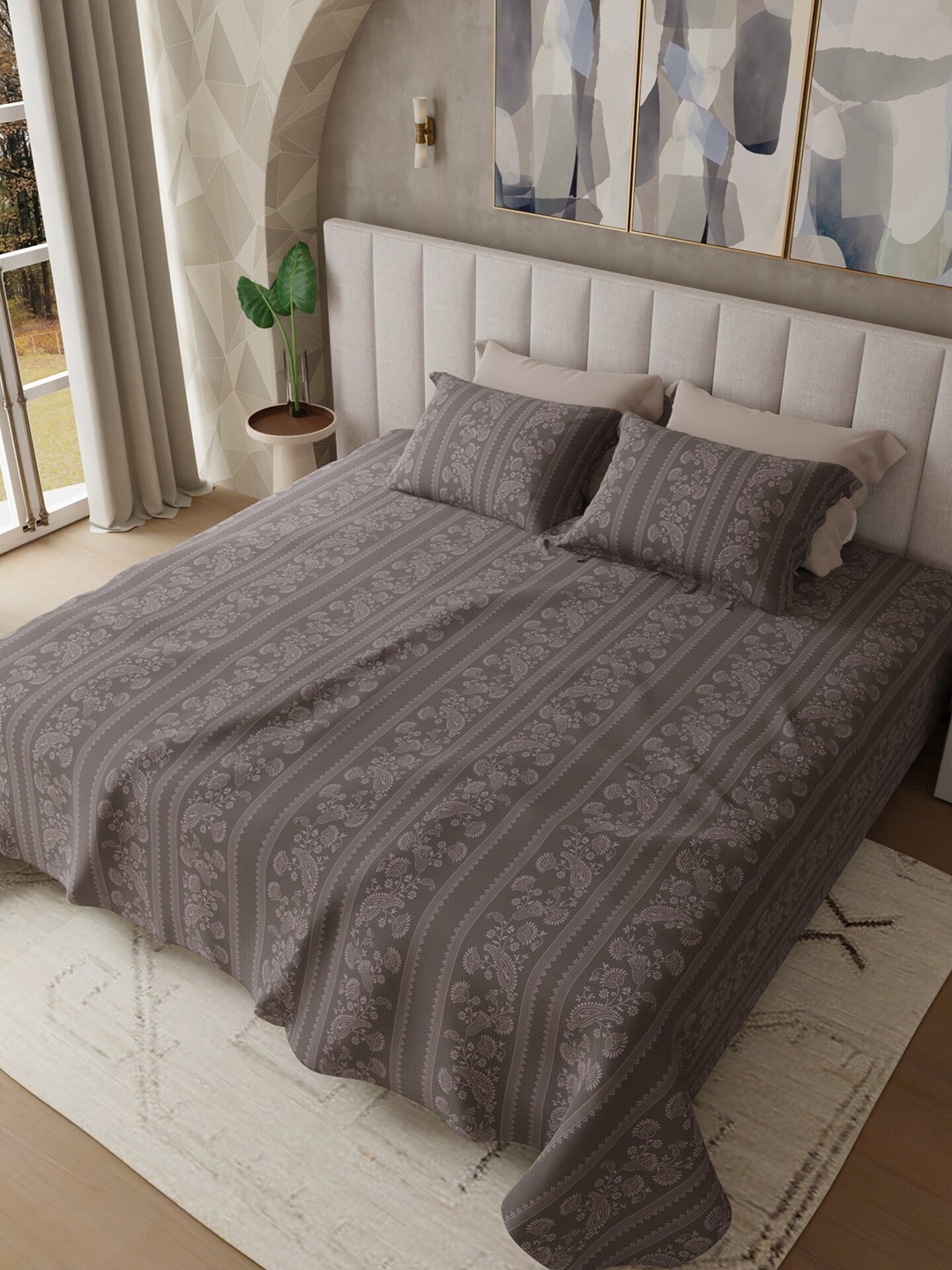 

HOUMN Serene Brown & Off White Floral Cotton 300 TC King Bedsheet With 2 Pillow Covers