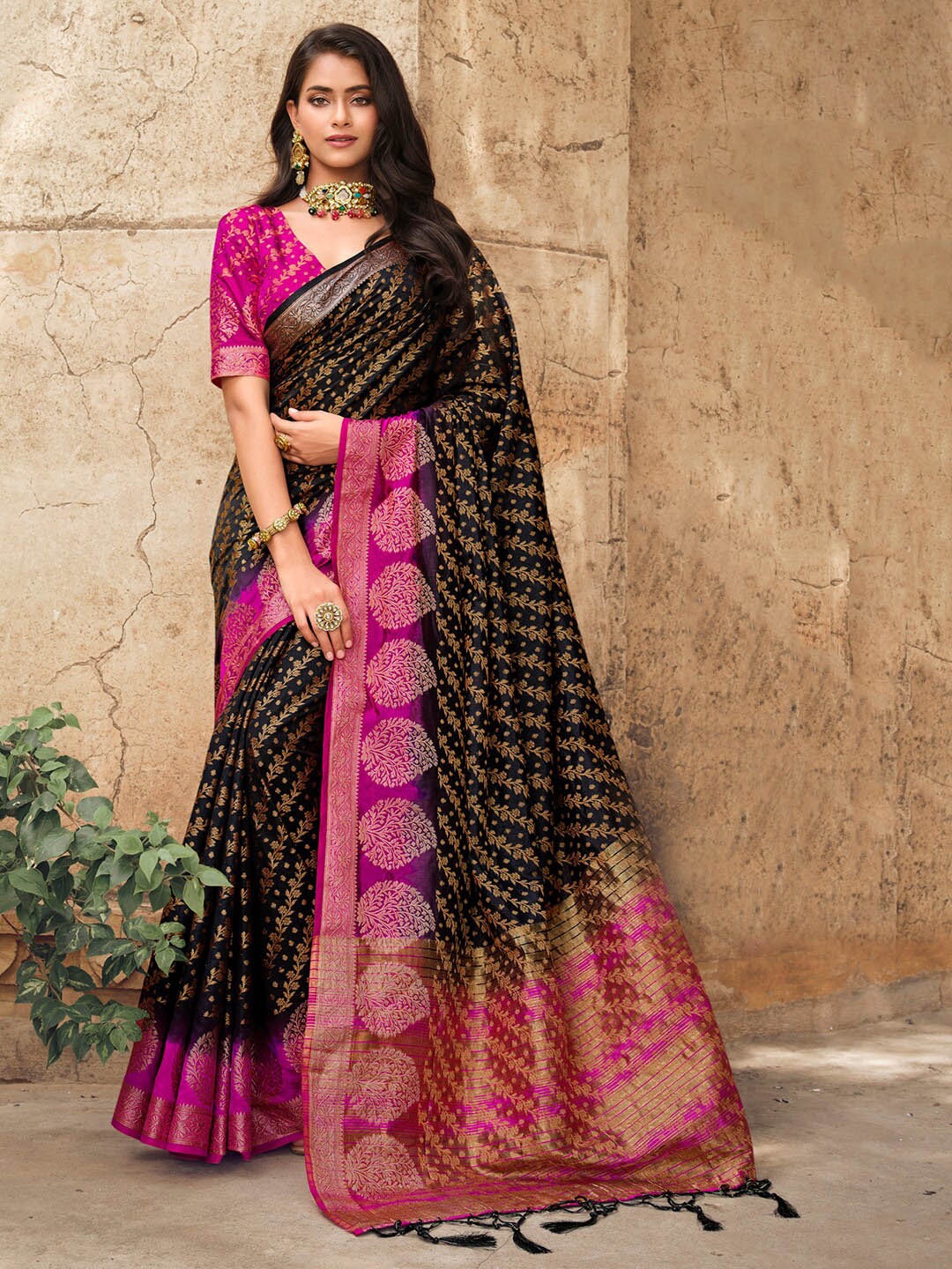

Mitera Navy Blue & Pink Floral Woven Design Zari Banarasi Saree