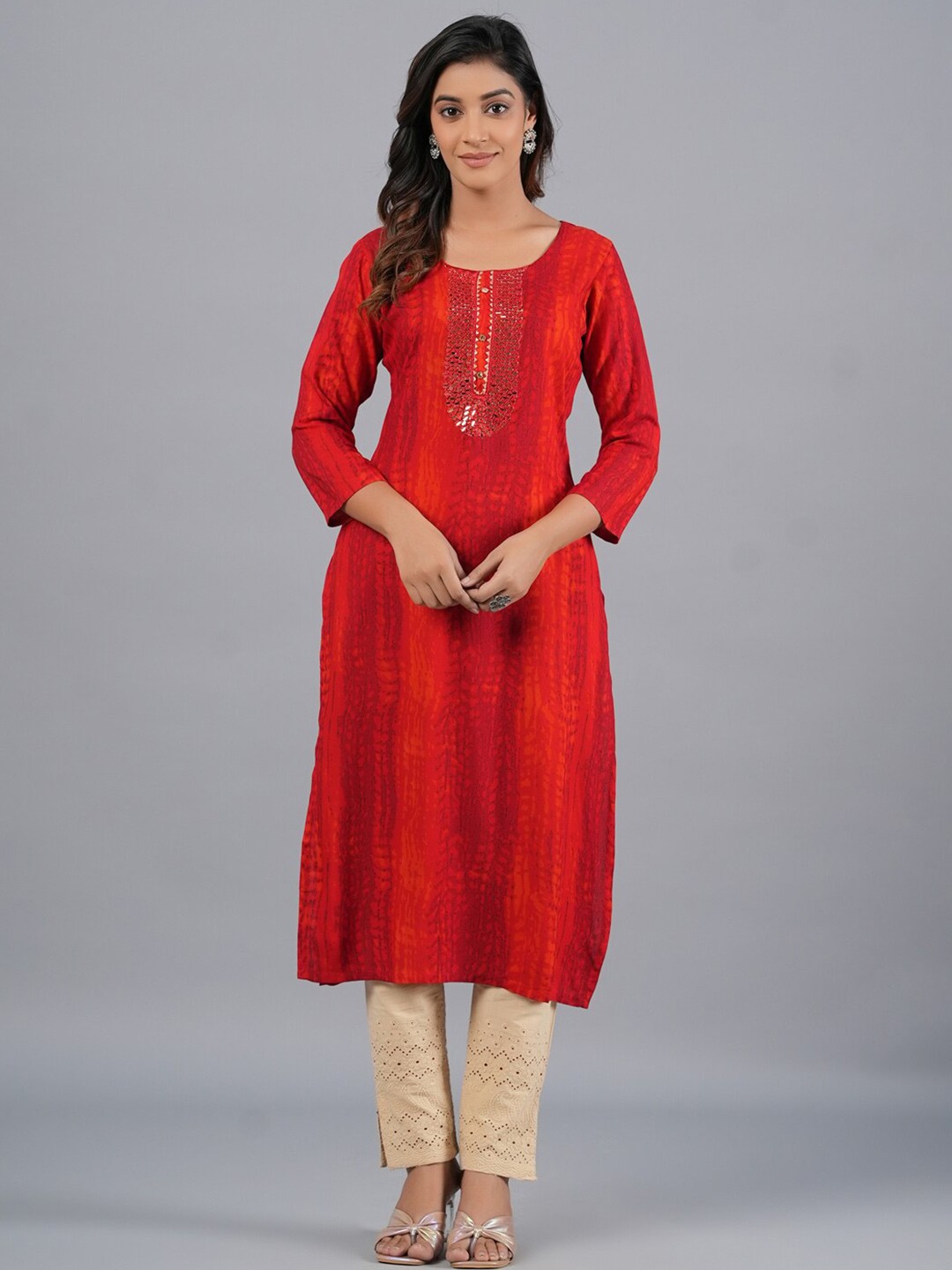 

Amchoor Abstract Printed Mirror Work Straight Kurta, Red