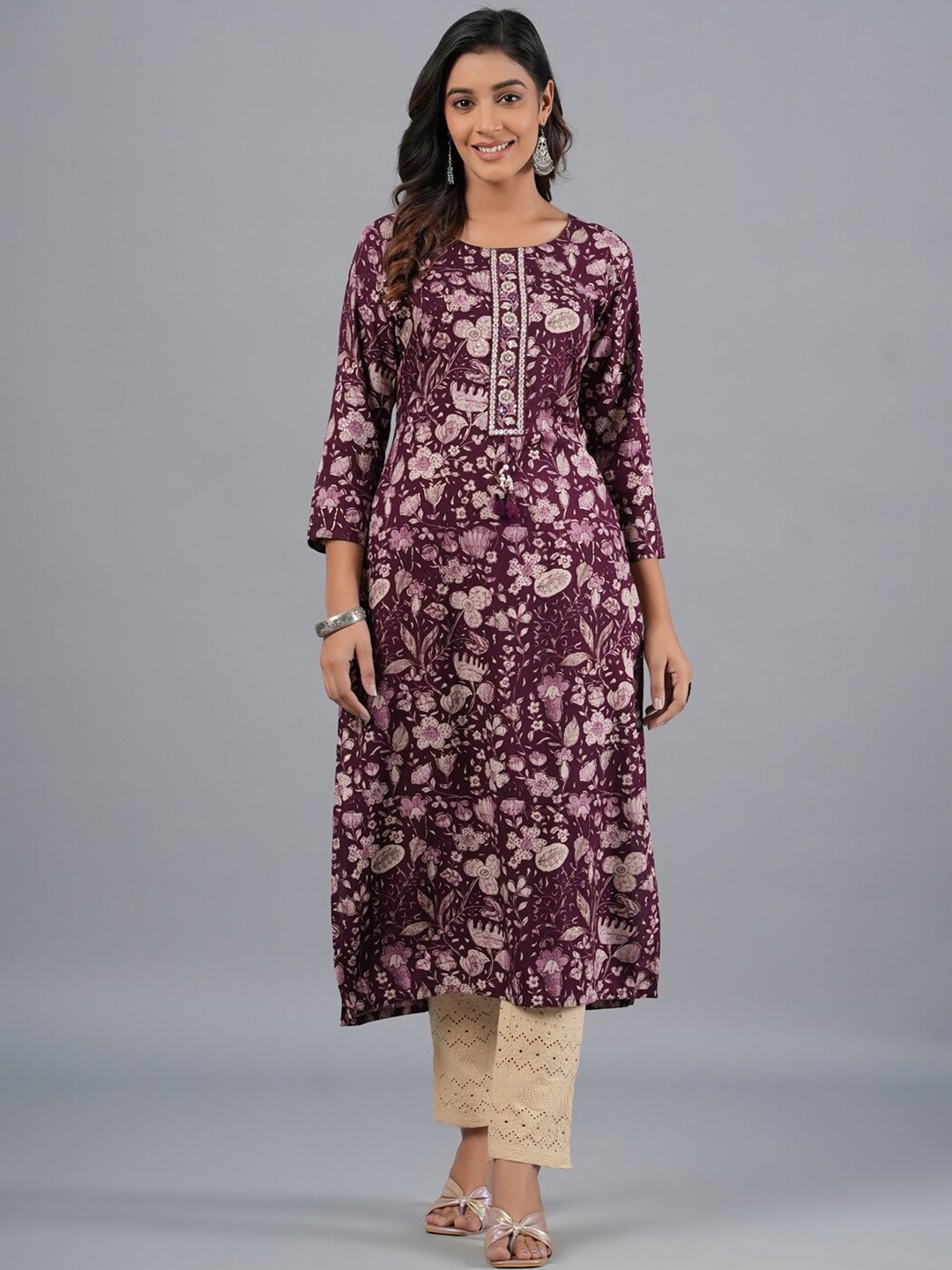 

Amchoor Floral Printed Pure Cotton Straight Kurta, Maroon