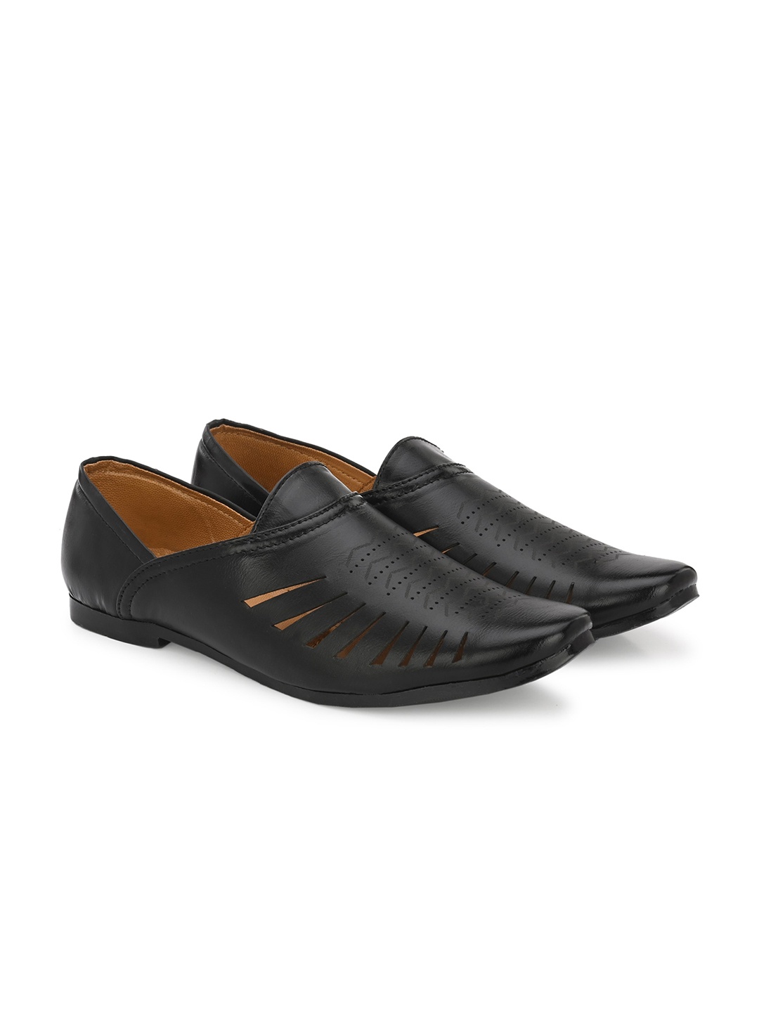 

Vellinto Men Orbit Lightweight Mojaris With Laser Cuts, Black