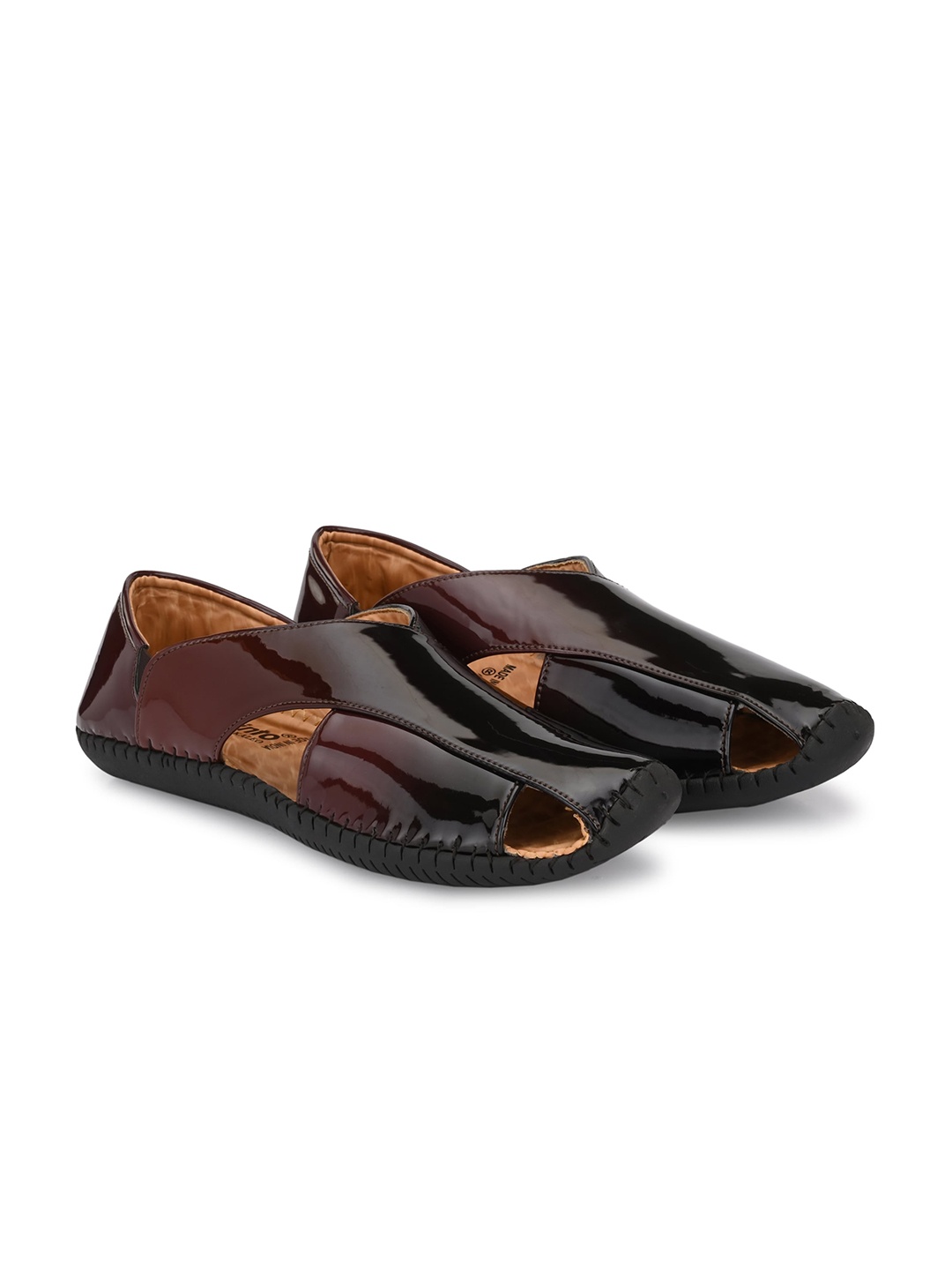 

Vellinto Men Classy Laser Cut Lightweight Mojaris, Maroon