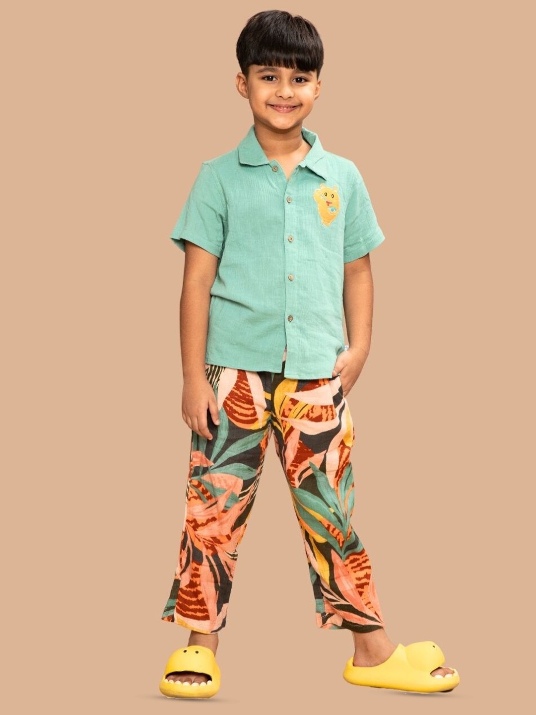 

Greendeer Kids Printed Pure Cotton Shirt with Pyjamas, Green