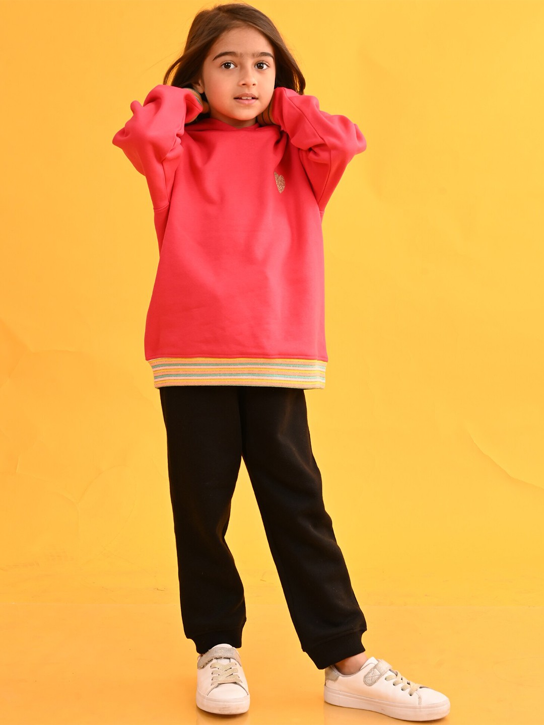 

Anthrilo Girls Hooded Neck Long Sleeve T-shirt With Trouser, Pink