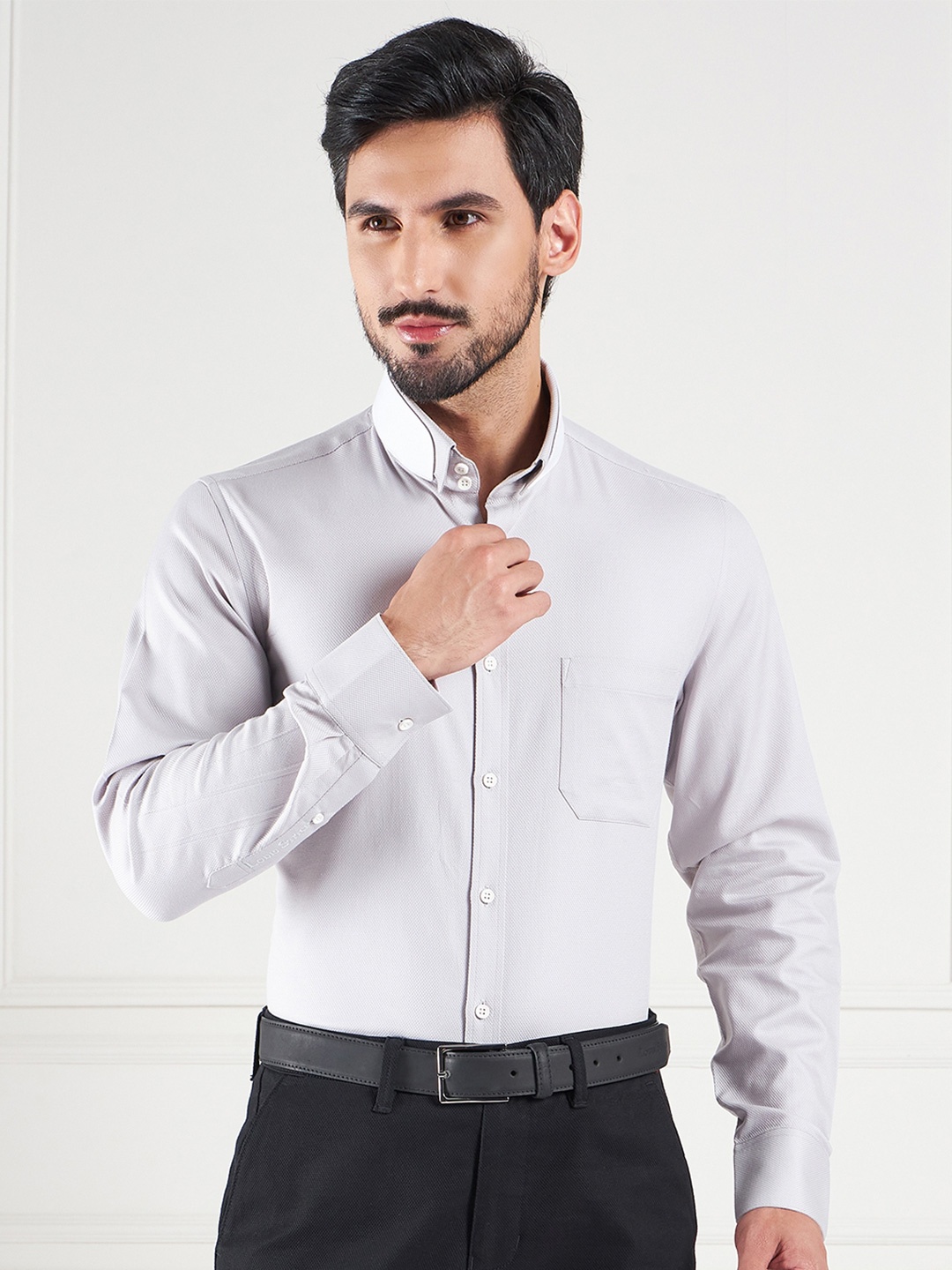 

LOUIS STITCH Comfort Self Design Cotton Formal Shirt, Peach