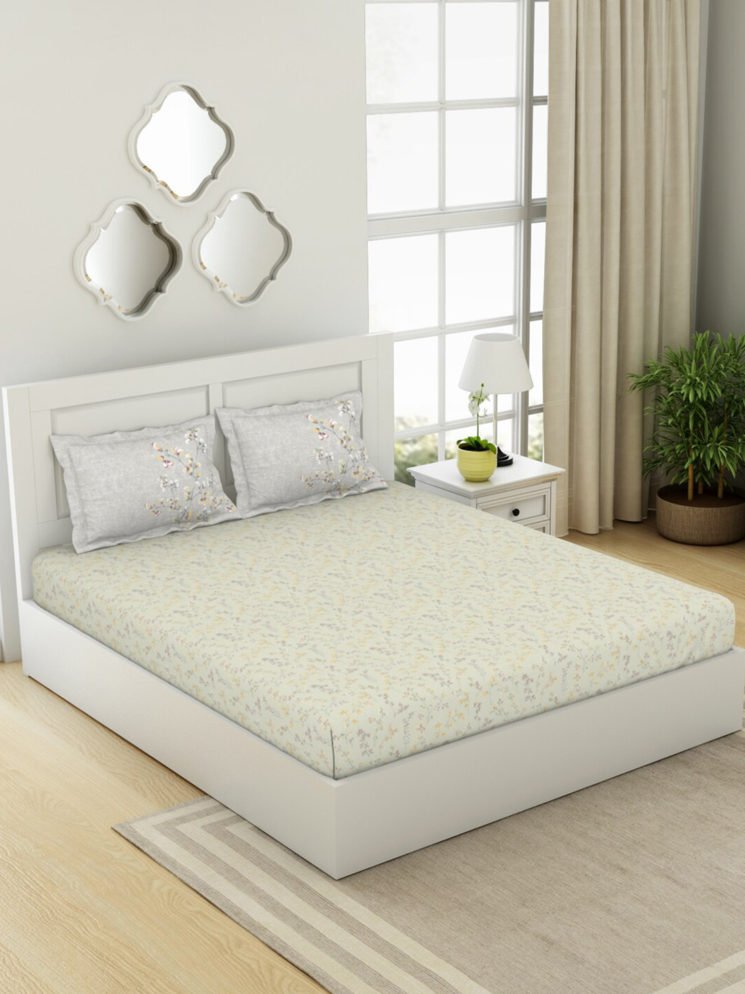 

SPACES Bohemia Grey Pure Cotton 144 TC Super King Fitted Bedsheet with 2 Pillow Covers