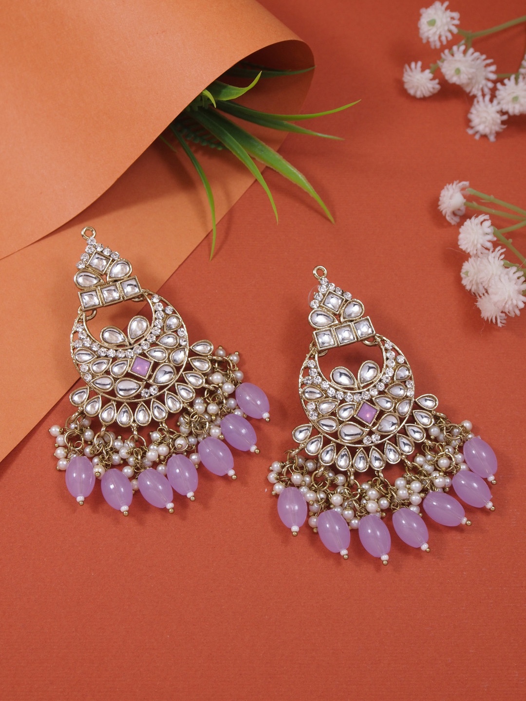 

I Jewels Gold Plated Kundan Studded & Beaded Chandbalis