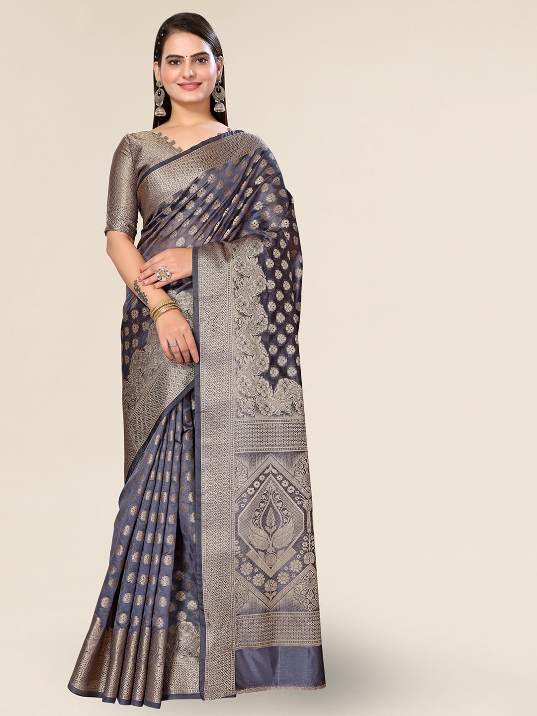 

DIVASTRI Ethnic Motifs Woven Design Zari Organza Saree, Grey