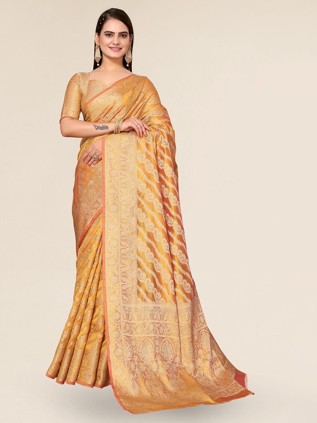 

DIVASTRI Ethnic Motifs Woven Design Organza Zari Banarasi Saree, Yellow