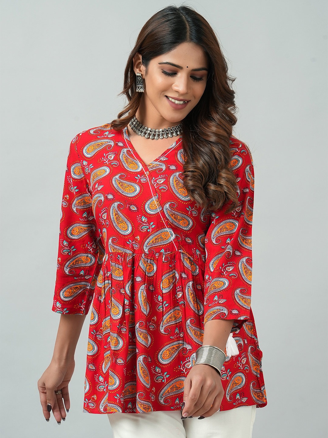 

HERE&NOW Red Paisley Printed V-Neck Angrakha Kurti