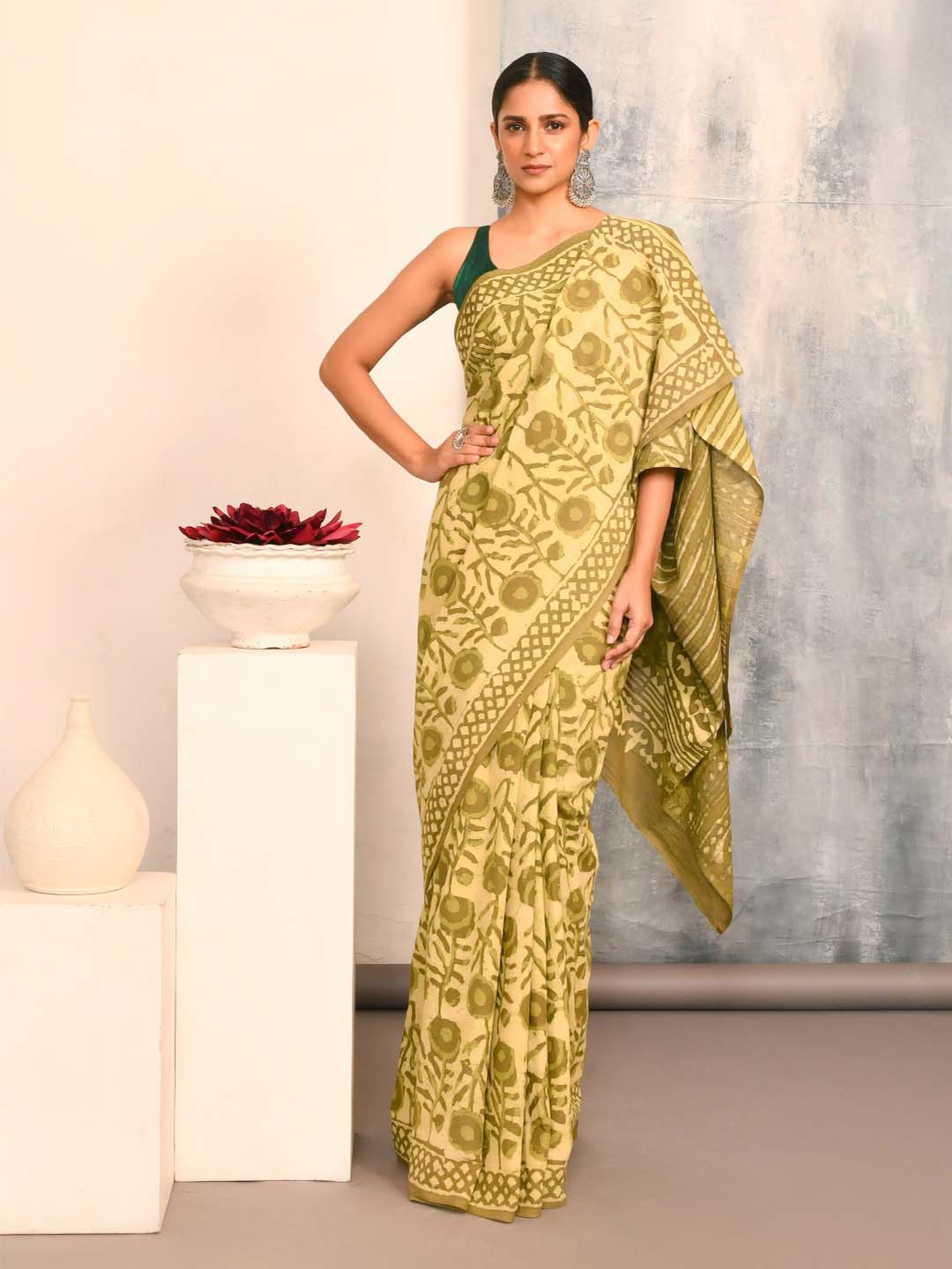 

Indethnic Floral Printed Pure Cotton Bagru Saree, Green