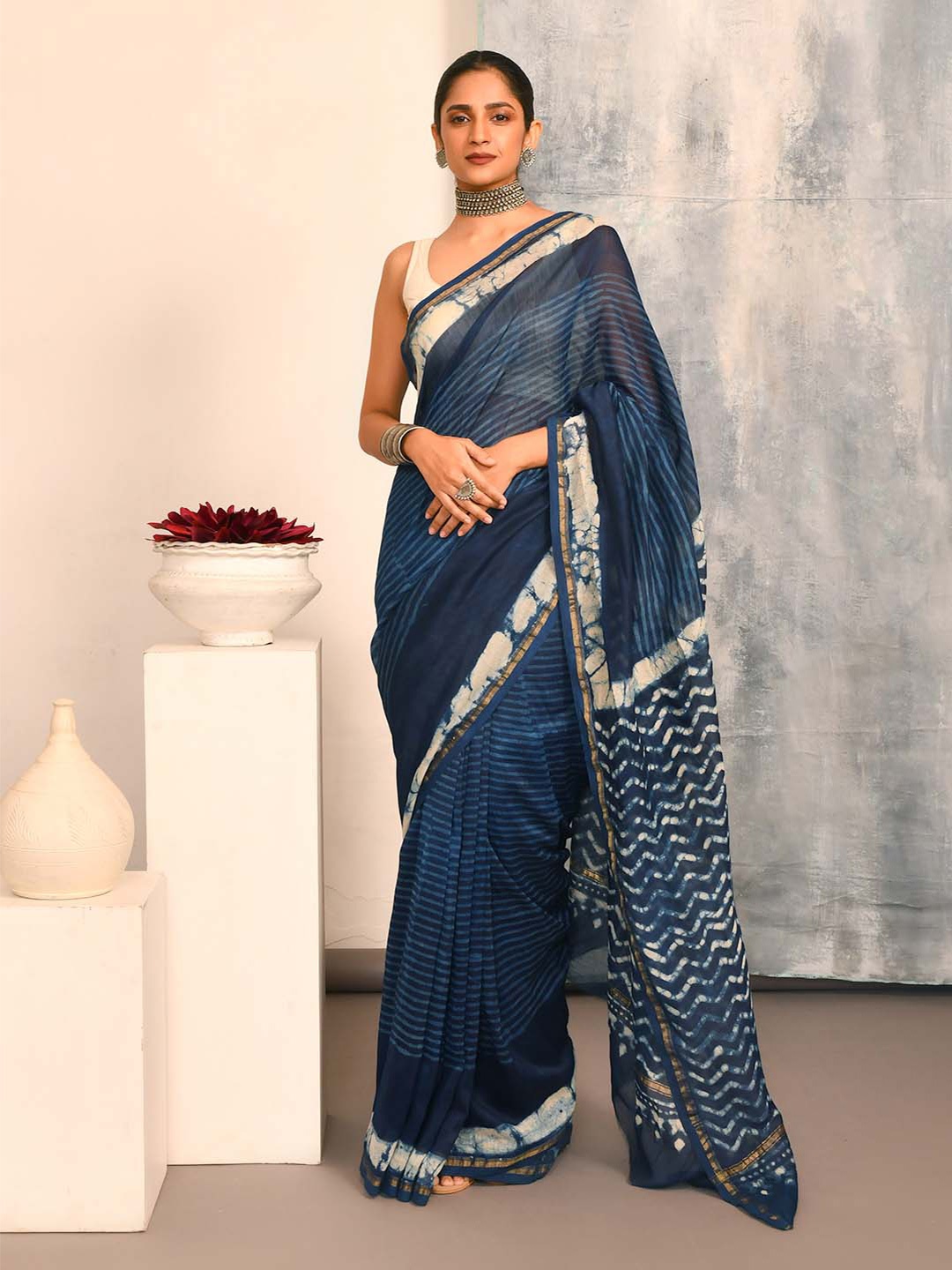 

Indethnic Striped Zari Silk Cotton Bagru Saree, Navy blue