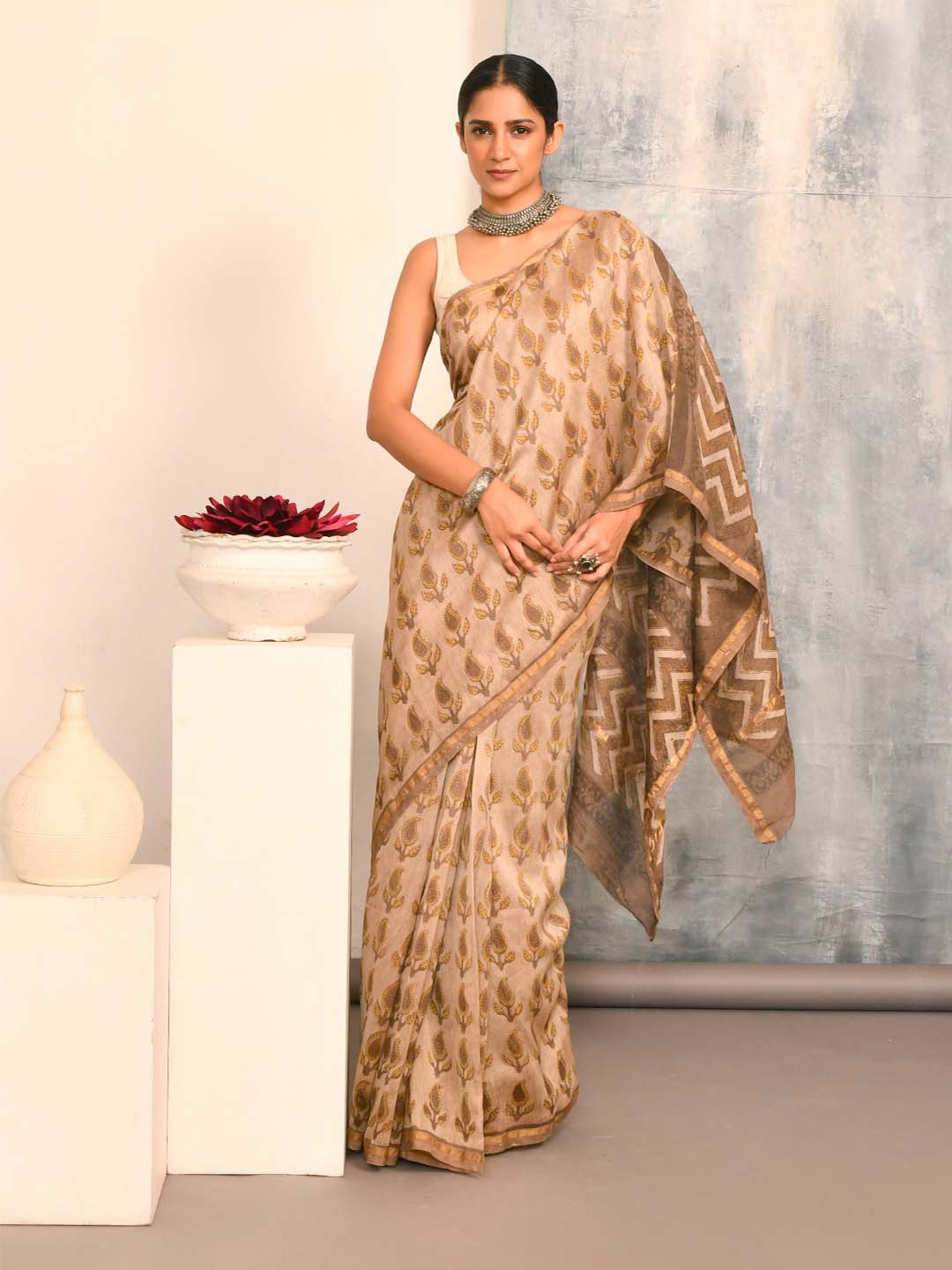 

Indethnic Paisley Printed Zari Silk Cotton Bagru Saree, Beige