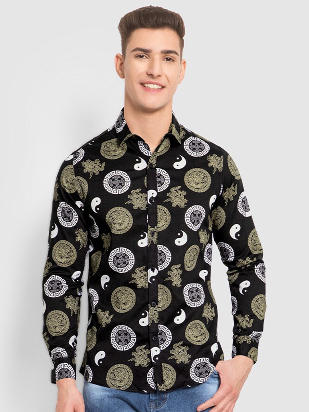 

Beyoung Geometric Yin Yang Printed Spread Collar Twill Cotton Casual Shirt, Black