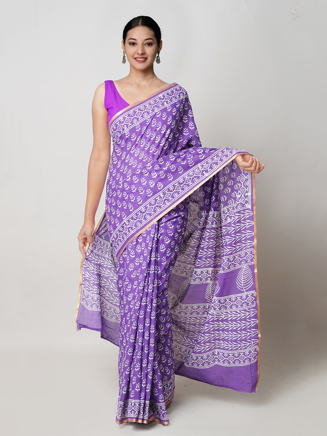 

Unnati Silks Ethnic Motifs Printed Zari Pure Cotton Handloom Block Print Saree, Violet